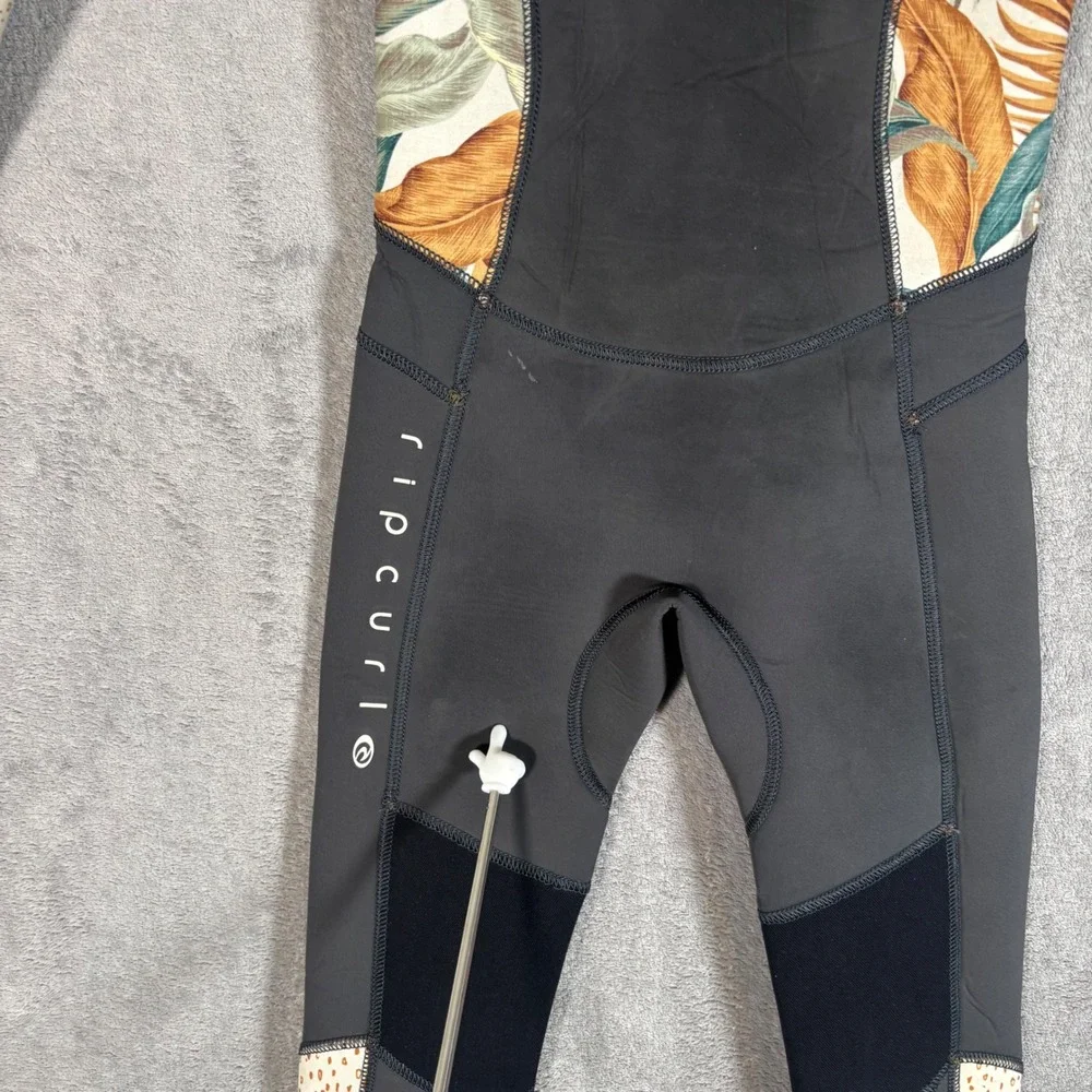 Rip Curl Dawn Patrol Youth 8 Tropical Floral Fullsuit Wetsuit Black 3/2mm Zip